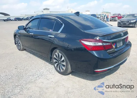 2017 Honda Accord Hybrid z USA, uszkodzony, nr VIN JHMCR6F38HC015992
